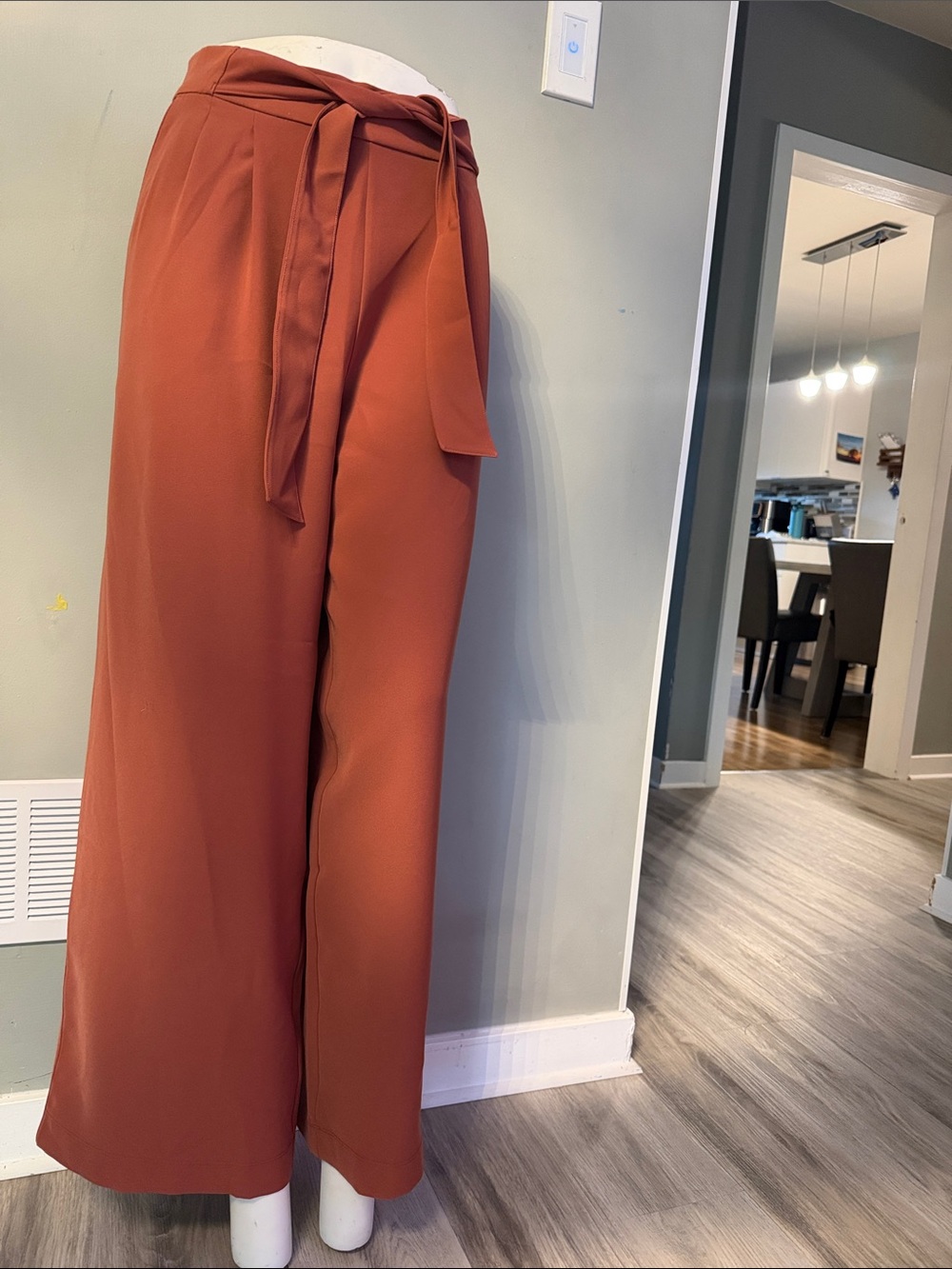 Lululemon Noir Pant size 10 - Picture 3 of 5